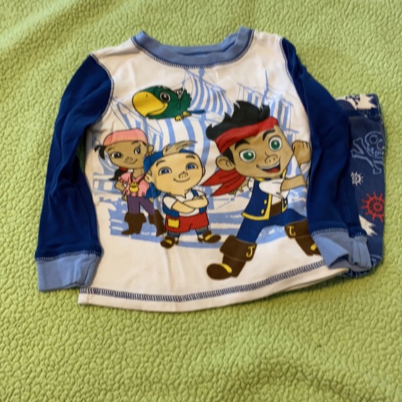Jake and the Neverland Pirates Pajamas - Picture 2 of 8